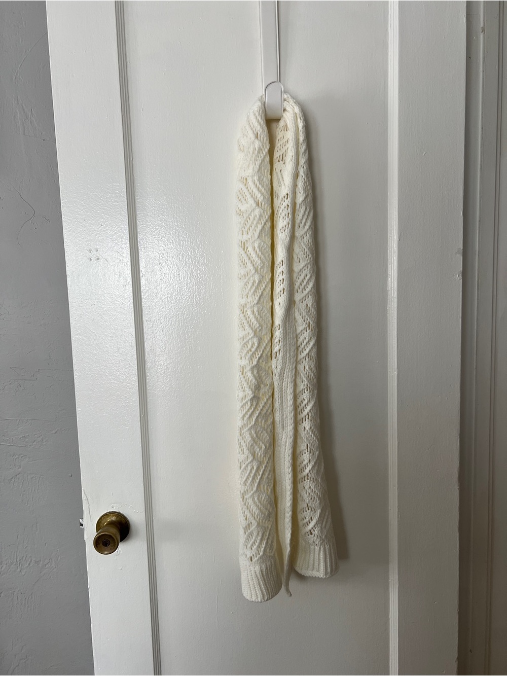 Cream Knit Cable Scarf